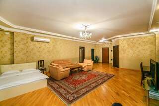Апартаменты Apartment near the sights by Time Group Баку Апартаменты-2
