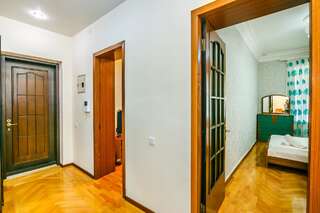 Апартаменты Apartment near the sights by Time Group Баку Апартаменты с 2 спальнями-9
